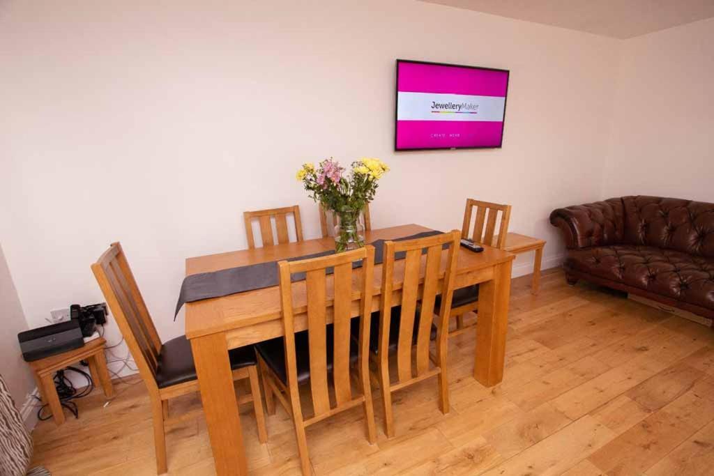 Oxley Comfy House - Oxley Park * Milton Keynes